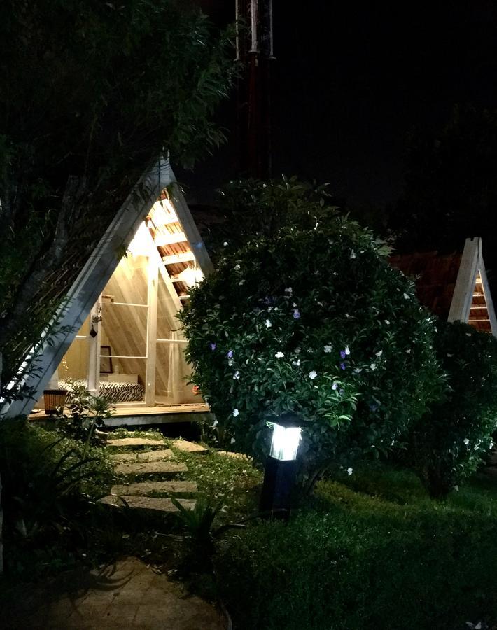 Vanda Garden Hill Hostel ดาลัด ภายนอก รูปภาพ